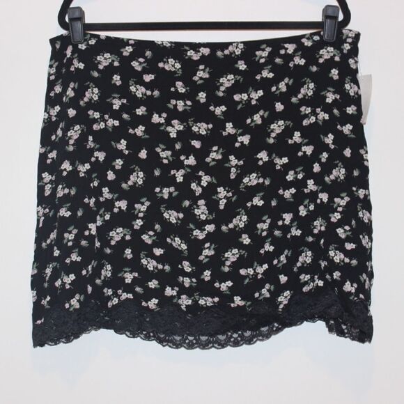 NEW BP Mini  Skirt Women size 1x - Picture 1 of 9